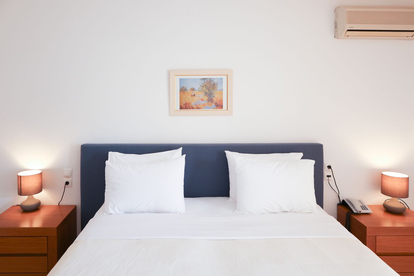 Kanapitsa-Mare-Room-36