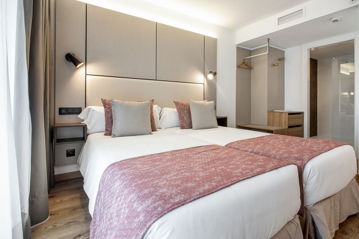 Aptos-Eurobuilding-2-Room-25