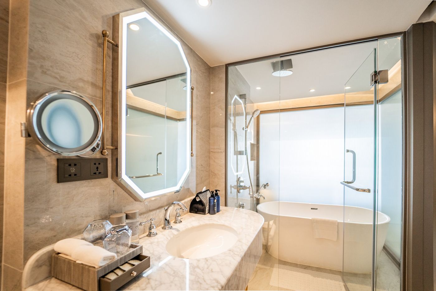 The-Salil-Hotel-Riverside-Bangkok-Room-59