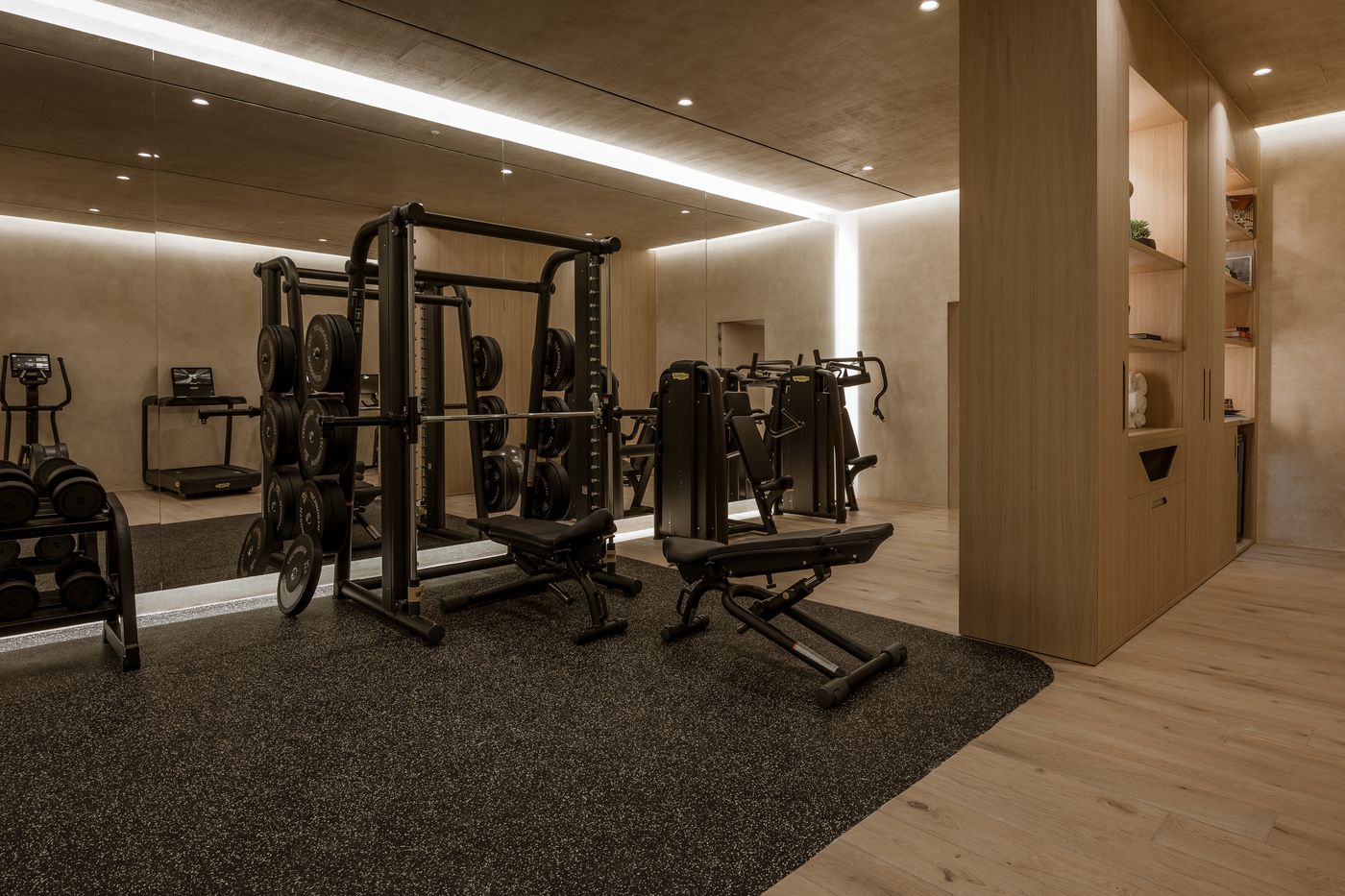 One-Of-One-Hotel-Sports-and-Entertainment-44