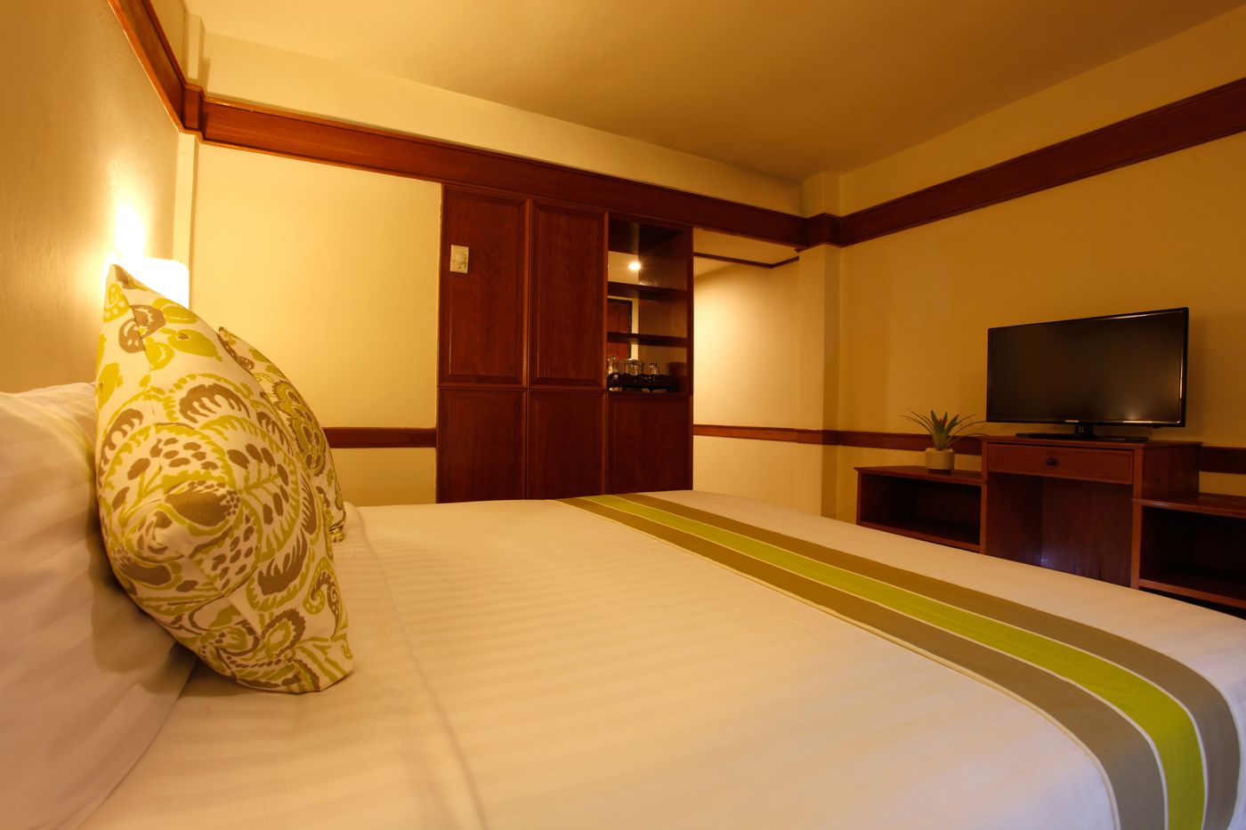 The-Viridian-Resort-Room-29