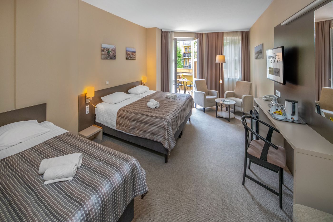 Corvin-Hotel-Budapest---Corvin-wing-Room-13