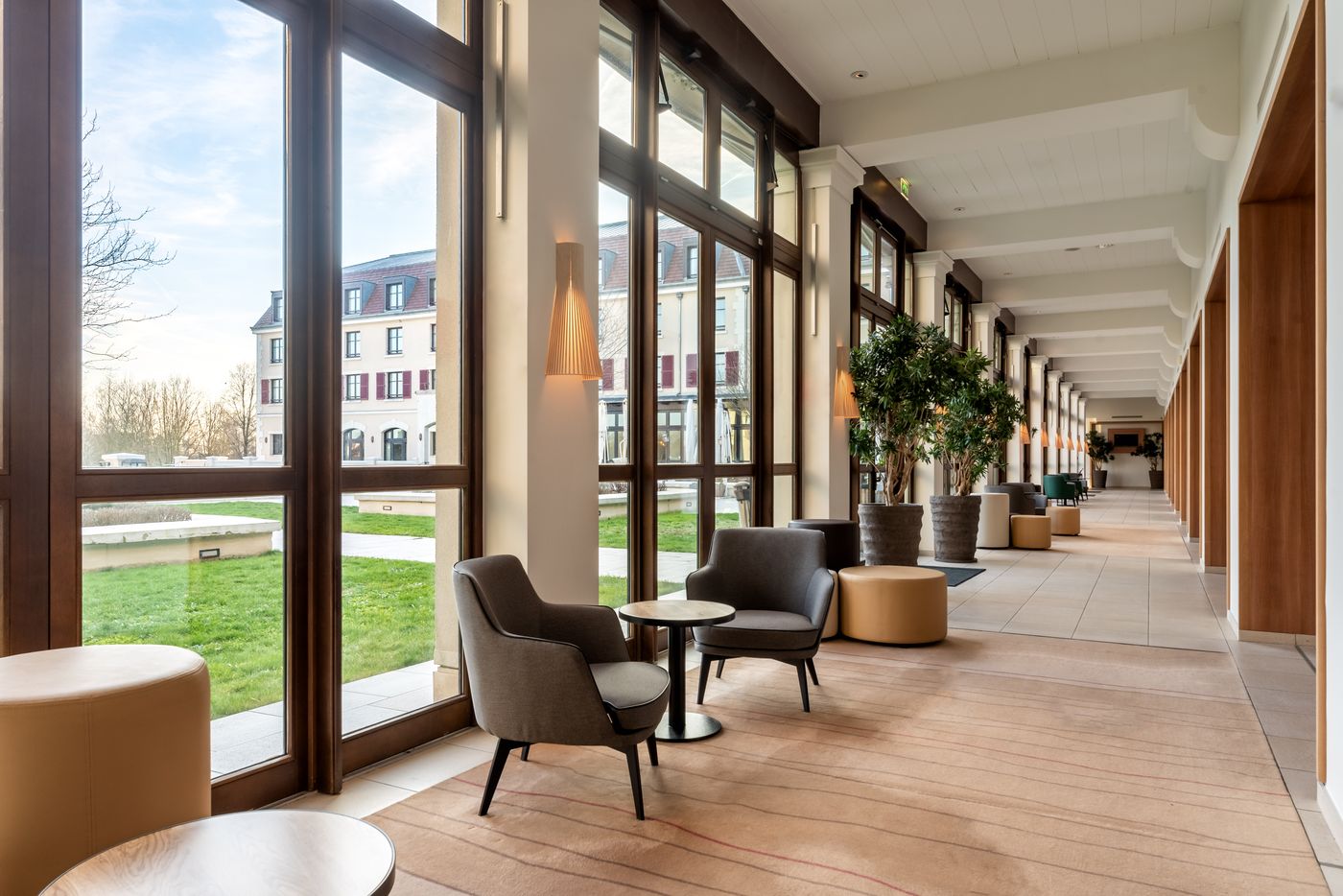 Radisson-Blu-Hotel-Paris--Marne-la-Vallee-Lobby-2