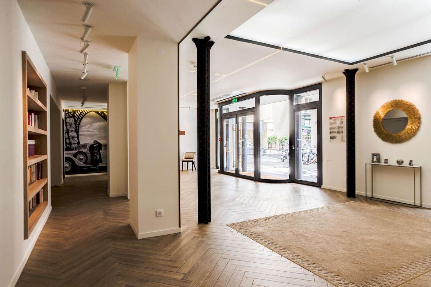 Royal-Saint-Honore-Lobby-19