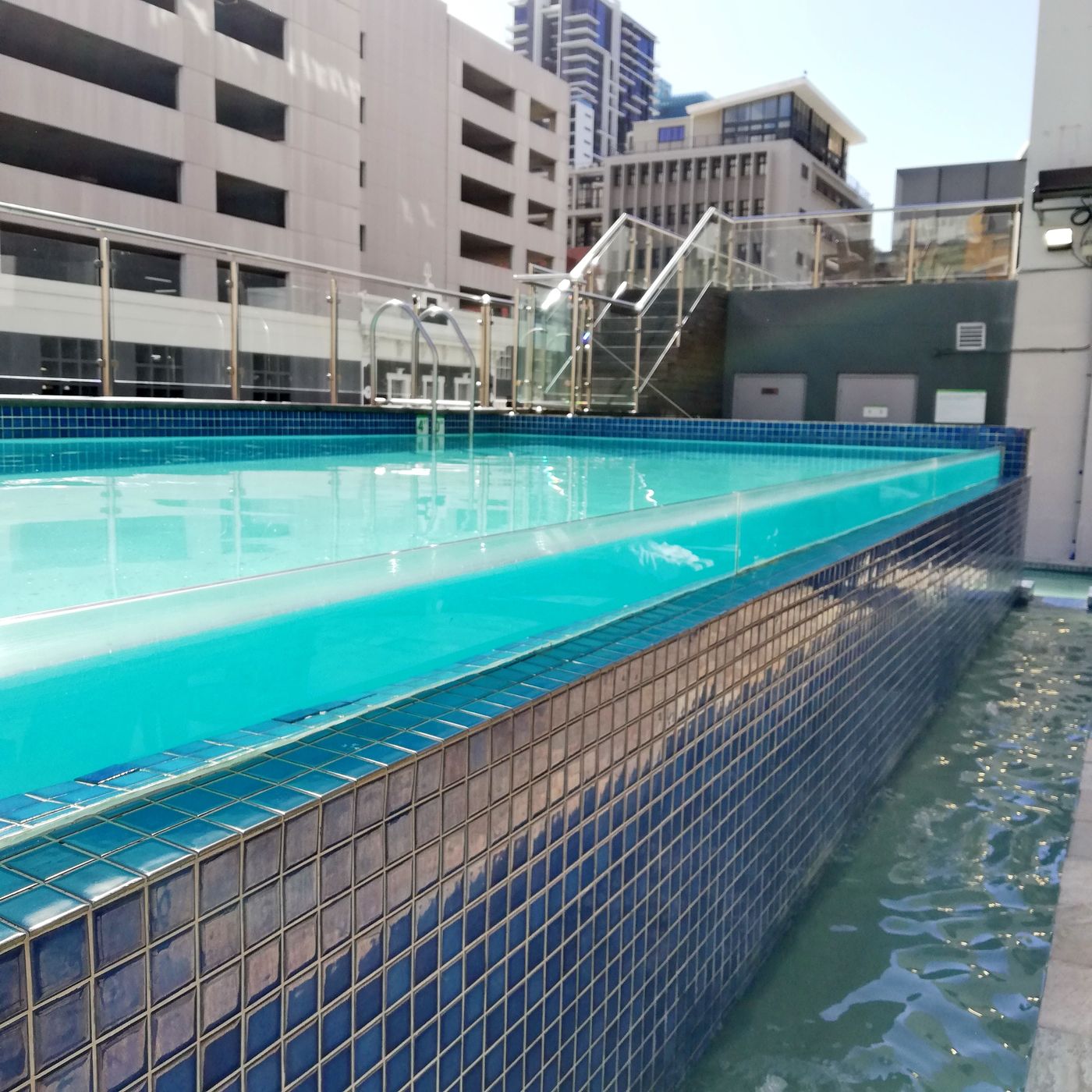 Strand-Tower-Pool-65