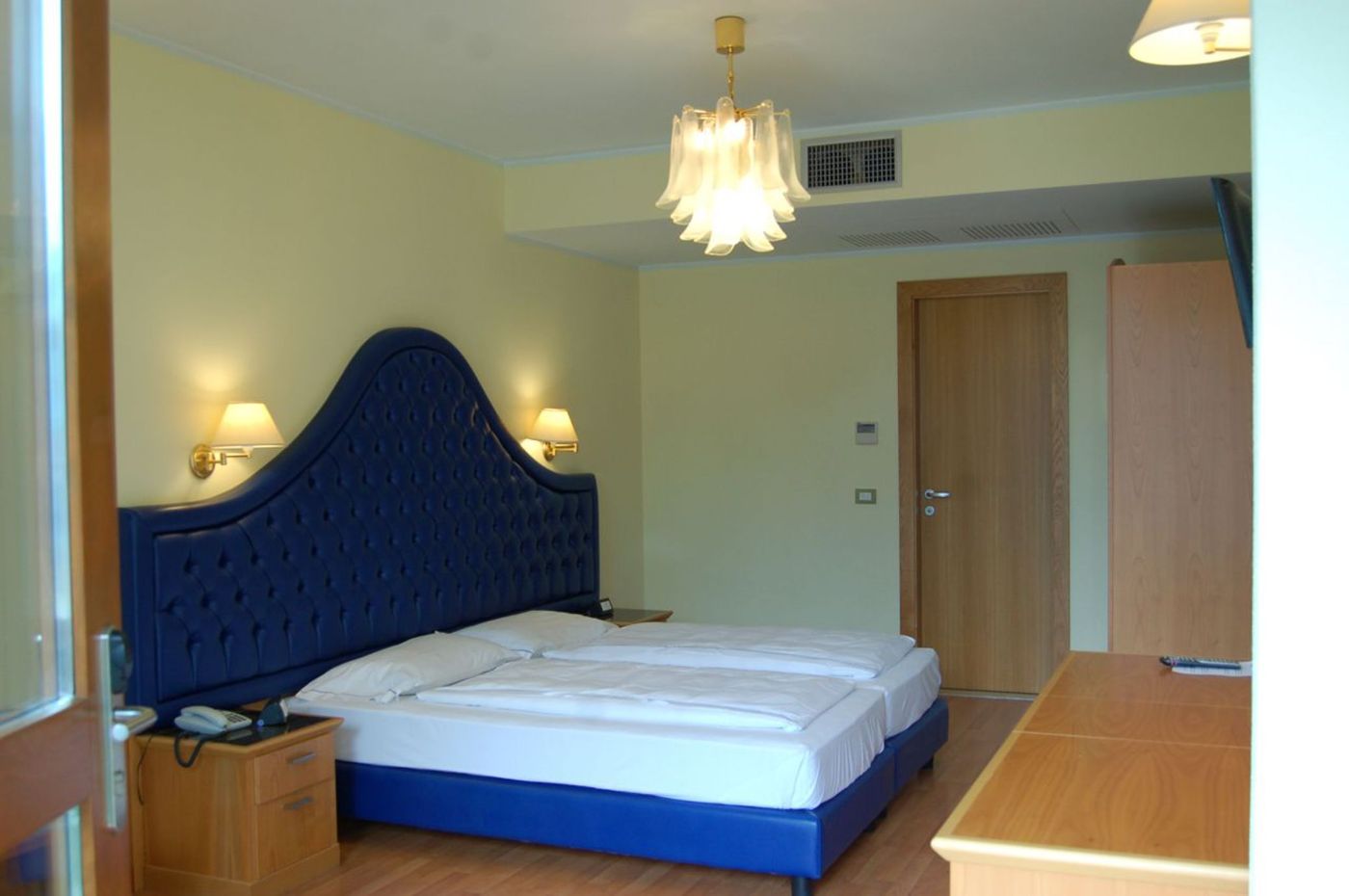 Hotel Alexander-Italy-Limone sul Garda (BS)-Room-10