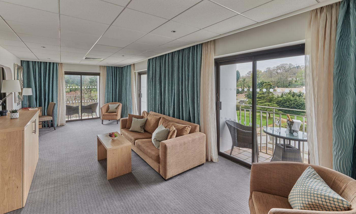 St--Pierre-Park-Hotel--Spa-and-Golf-Resort-Room-9