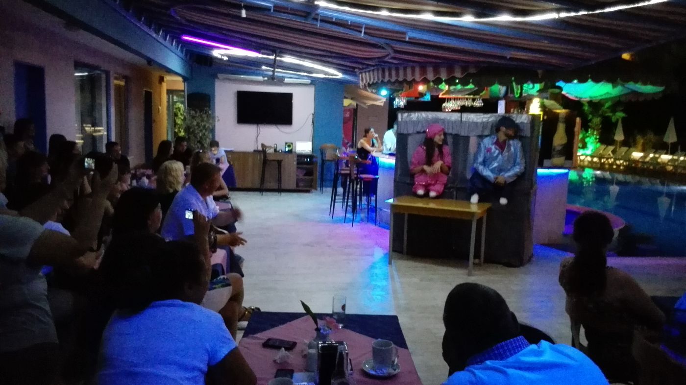 Happy-Apart-Hotel-Bar-69