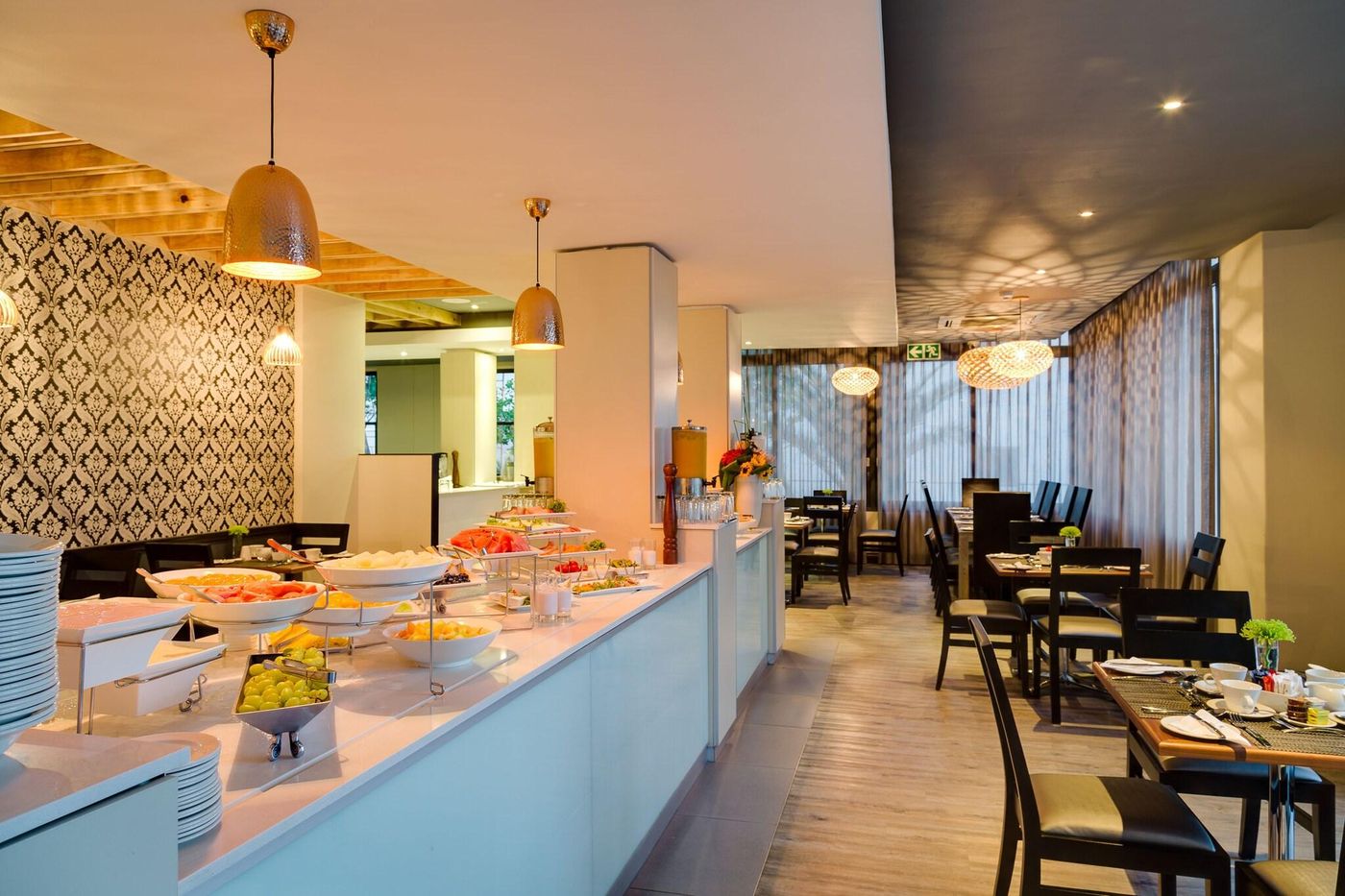 Protea-Hotel-Cape-Town-Waterfront-Breakwater-Lodge-Restaurant-45