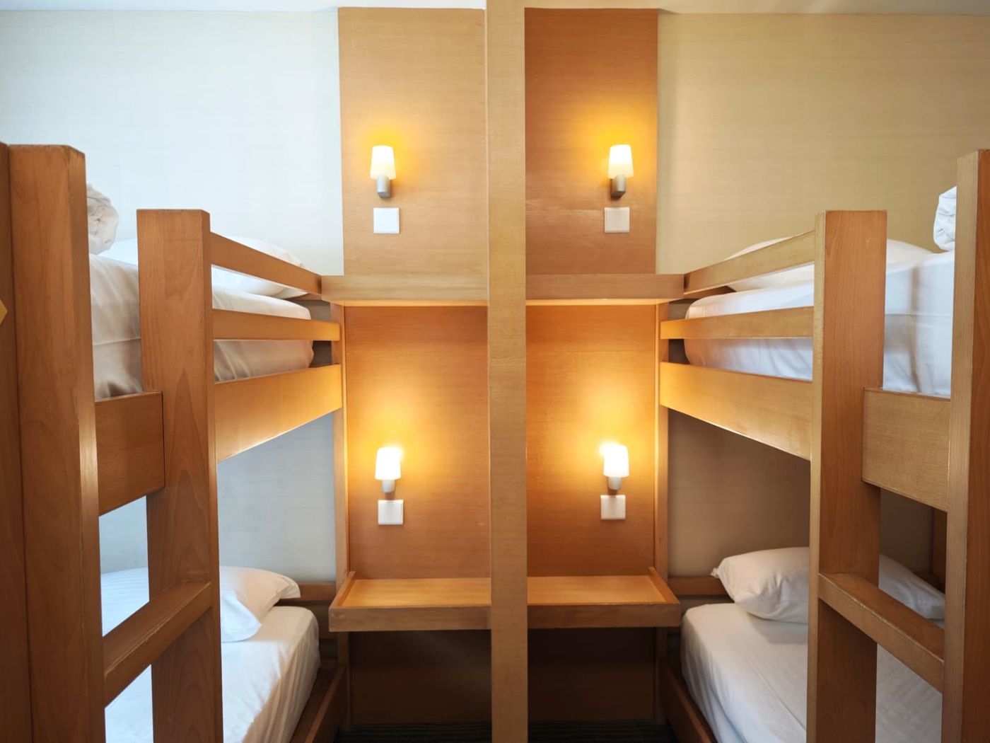 The-Salisbury---YMCA-of-Hong-Kong-Room-11