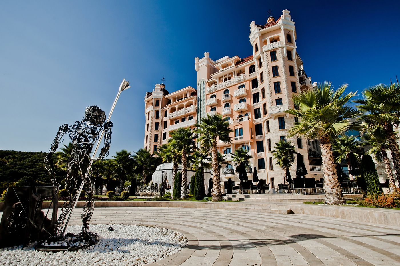 Royal-Castle-General-view-10