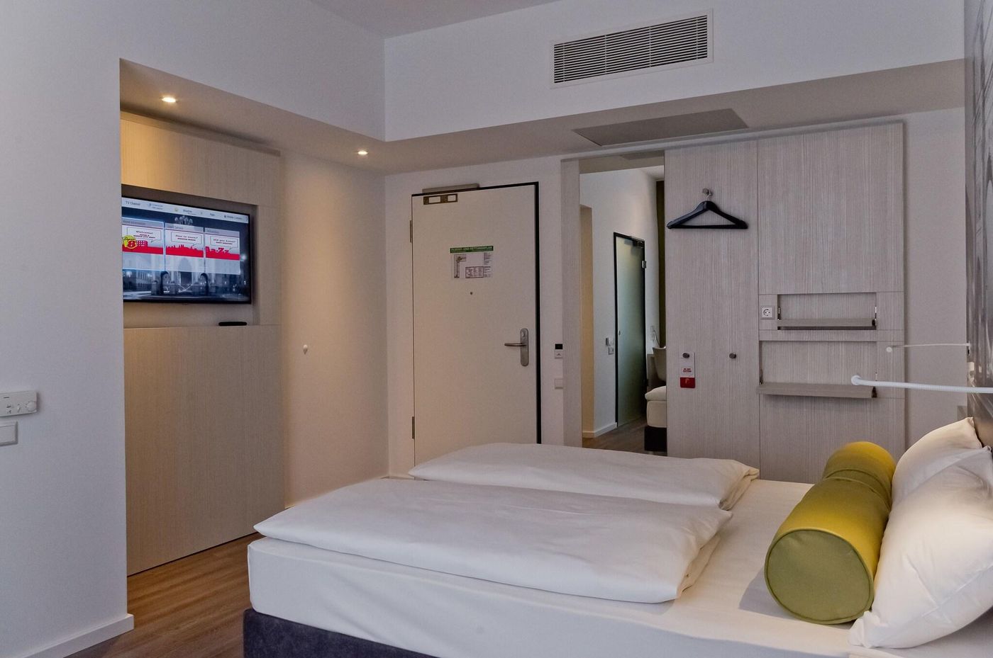 Super-8-Munich-City-West-Room-38