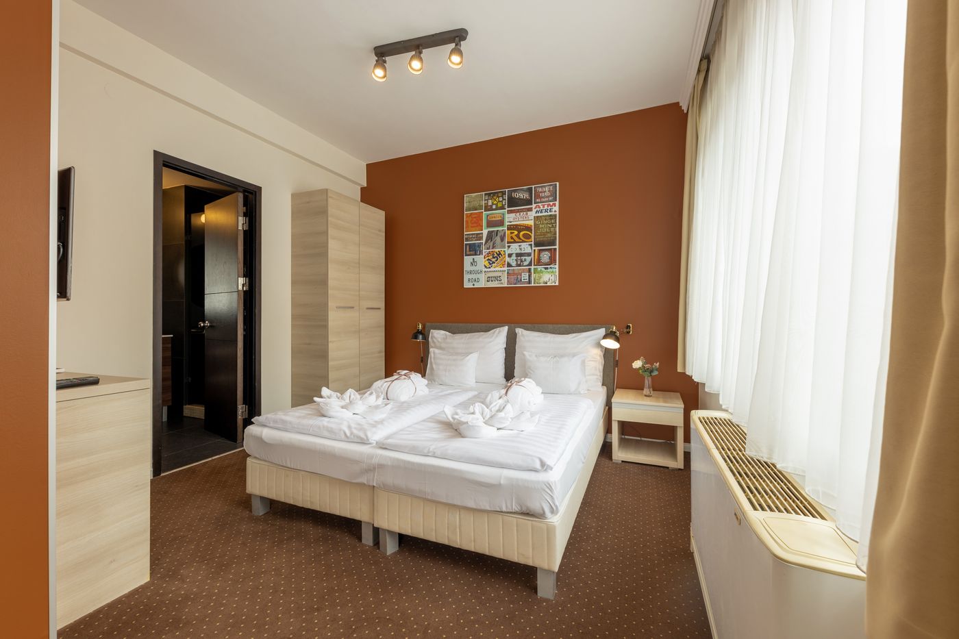 Bliss-Residence-and-Spa-Room-12