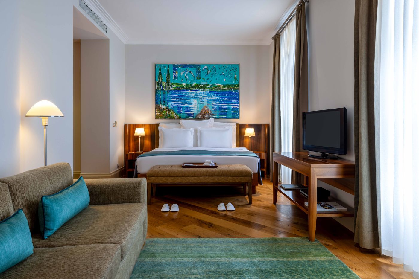 Tomtom-Suites-Room-7