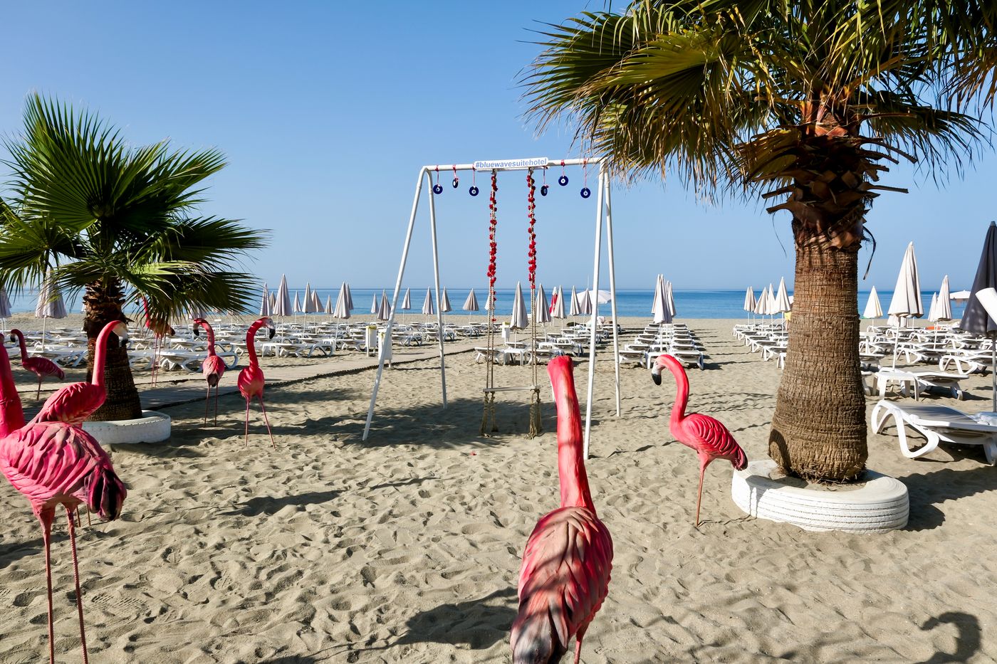 Blue-Wave-Suite-Hotel-Beach-32