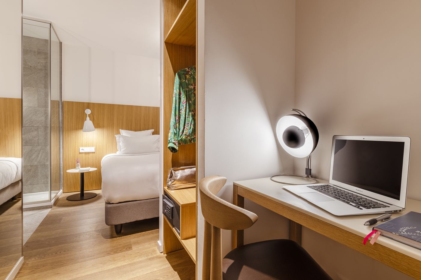 9hotel-Republique-Room-2