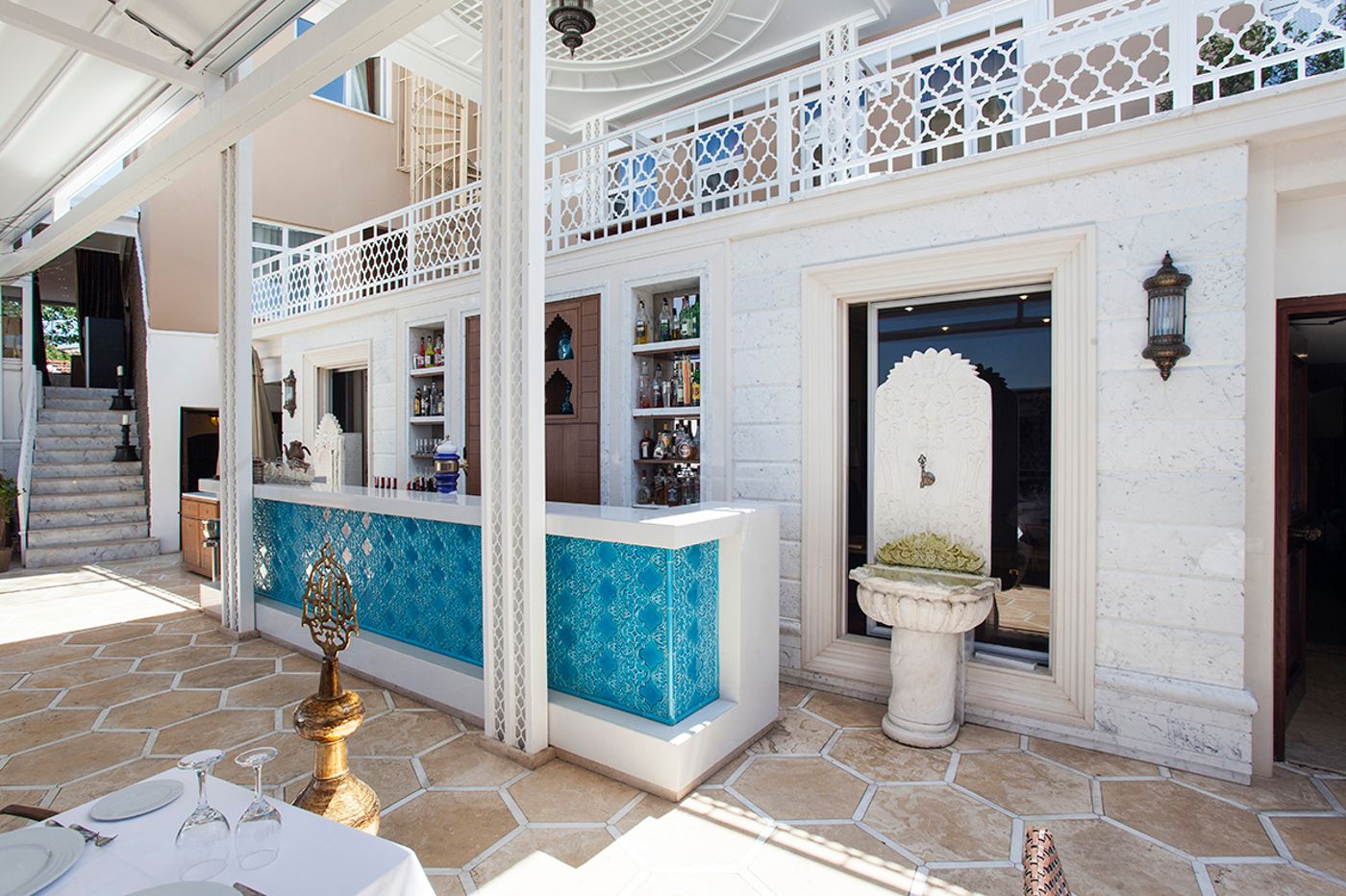 Ottoman-Hotel-Imperial-Istanbul-Bar-2