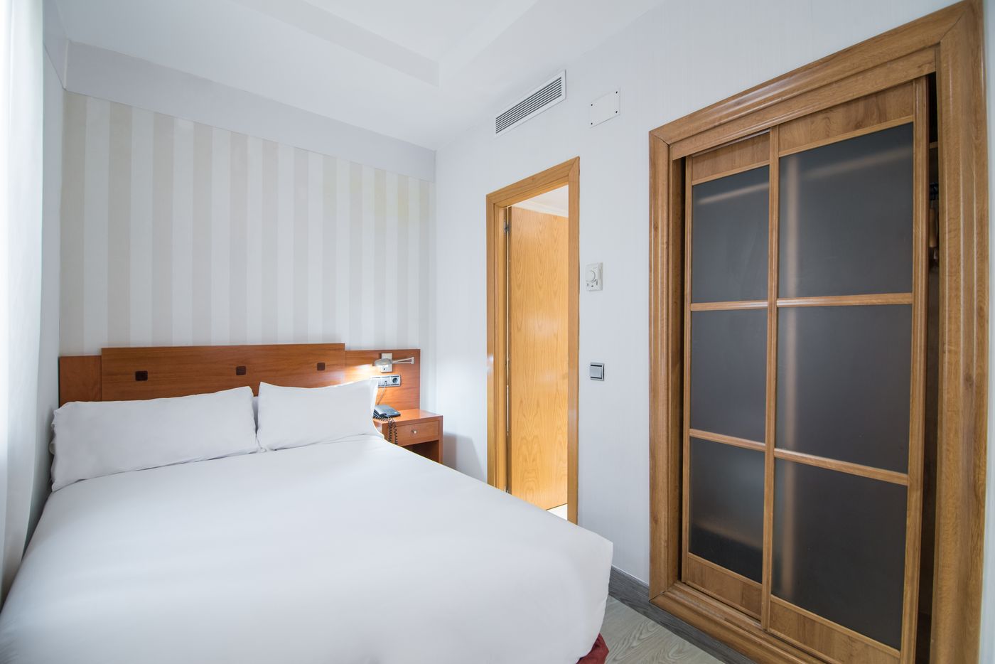 Petit-Palace-Preciados-Room-30