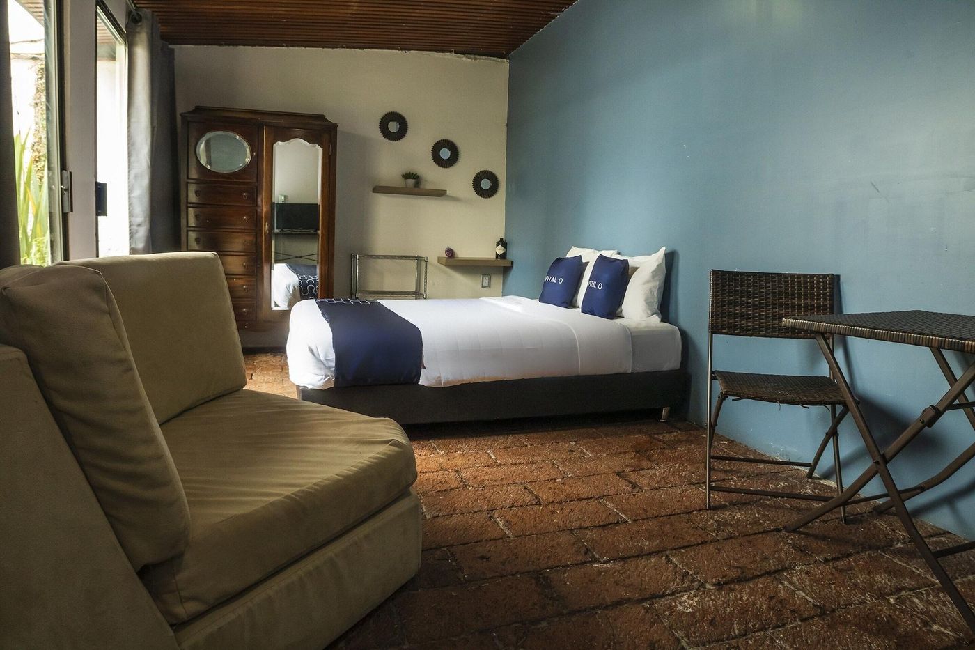 Golds 227-Mexico-Mexico City-General view-1