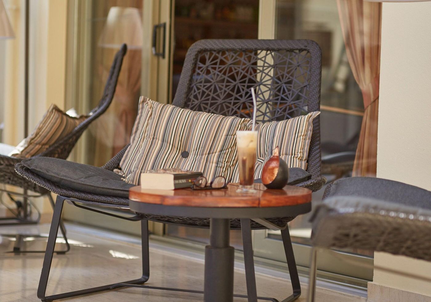 Santa-Marina-Plaza-Lobby-50