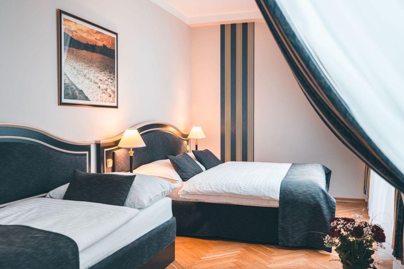 Elysee-Hotel-Room-26