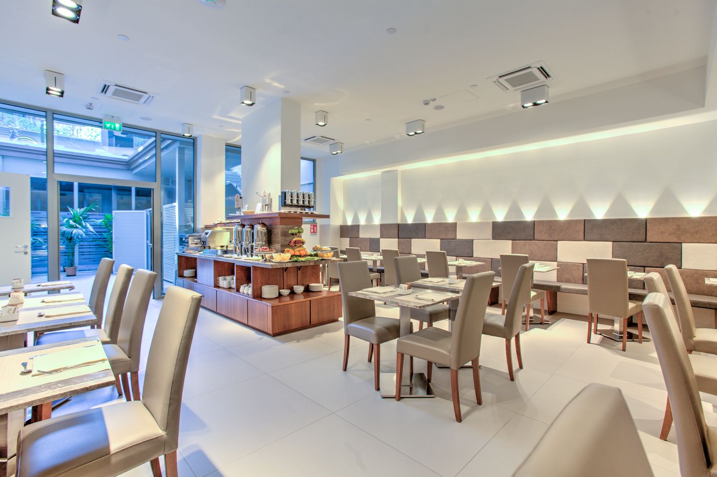 MH-Florence-Hotel---Spa-Restaurant-53