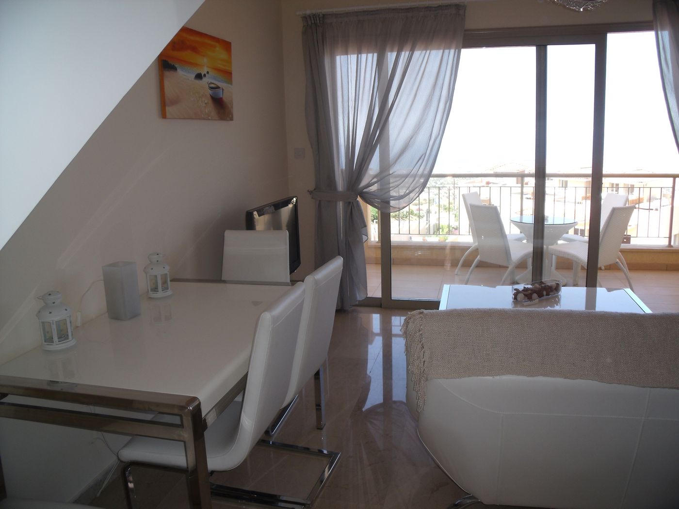 Akamas-Health-Farm-And-Spa-Room-17