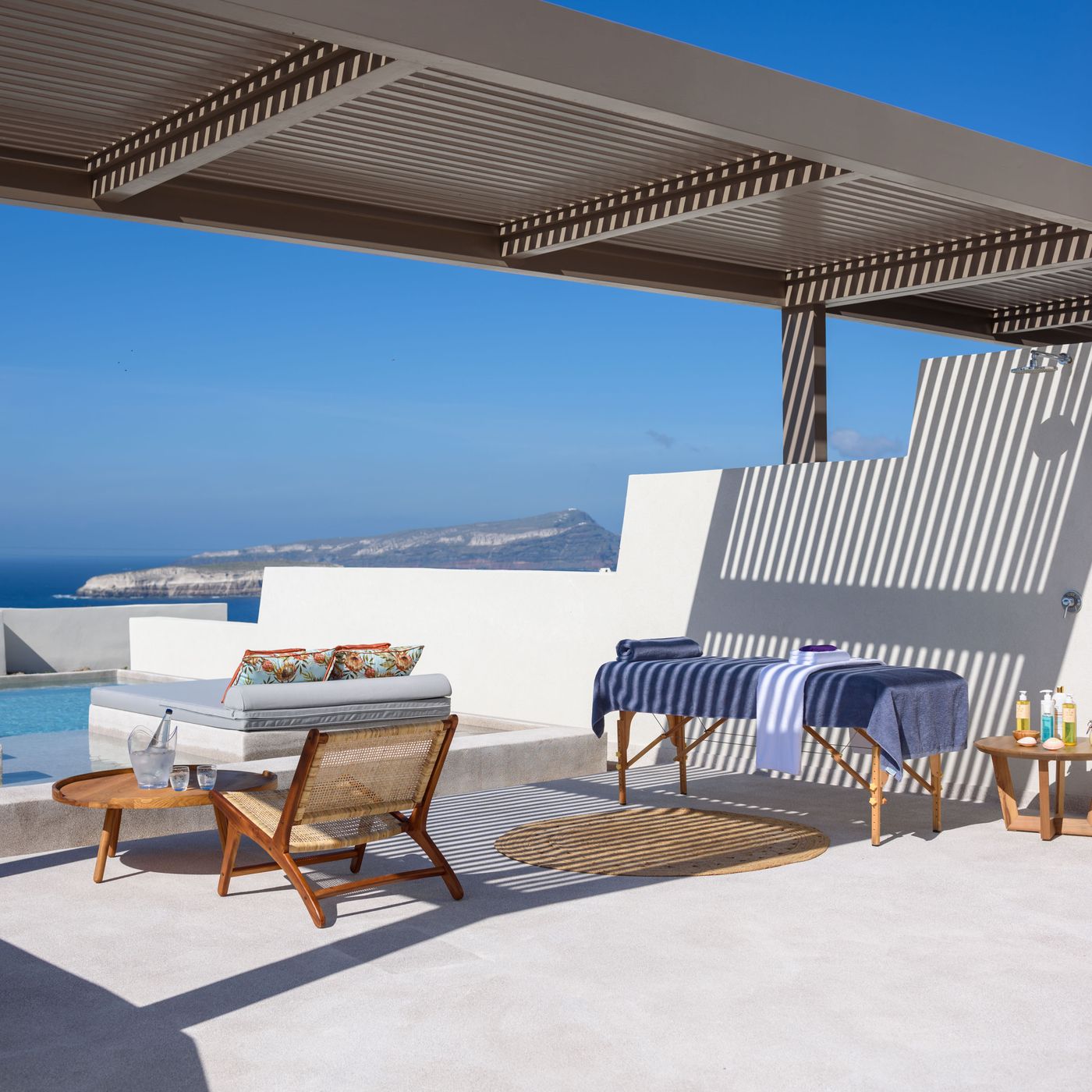 Potnia-Theron-Suites-Room-66