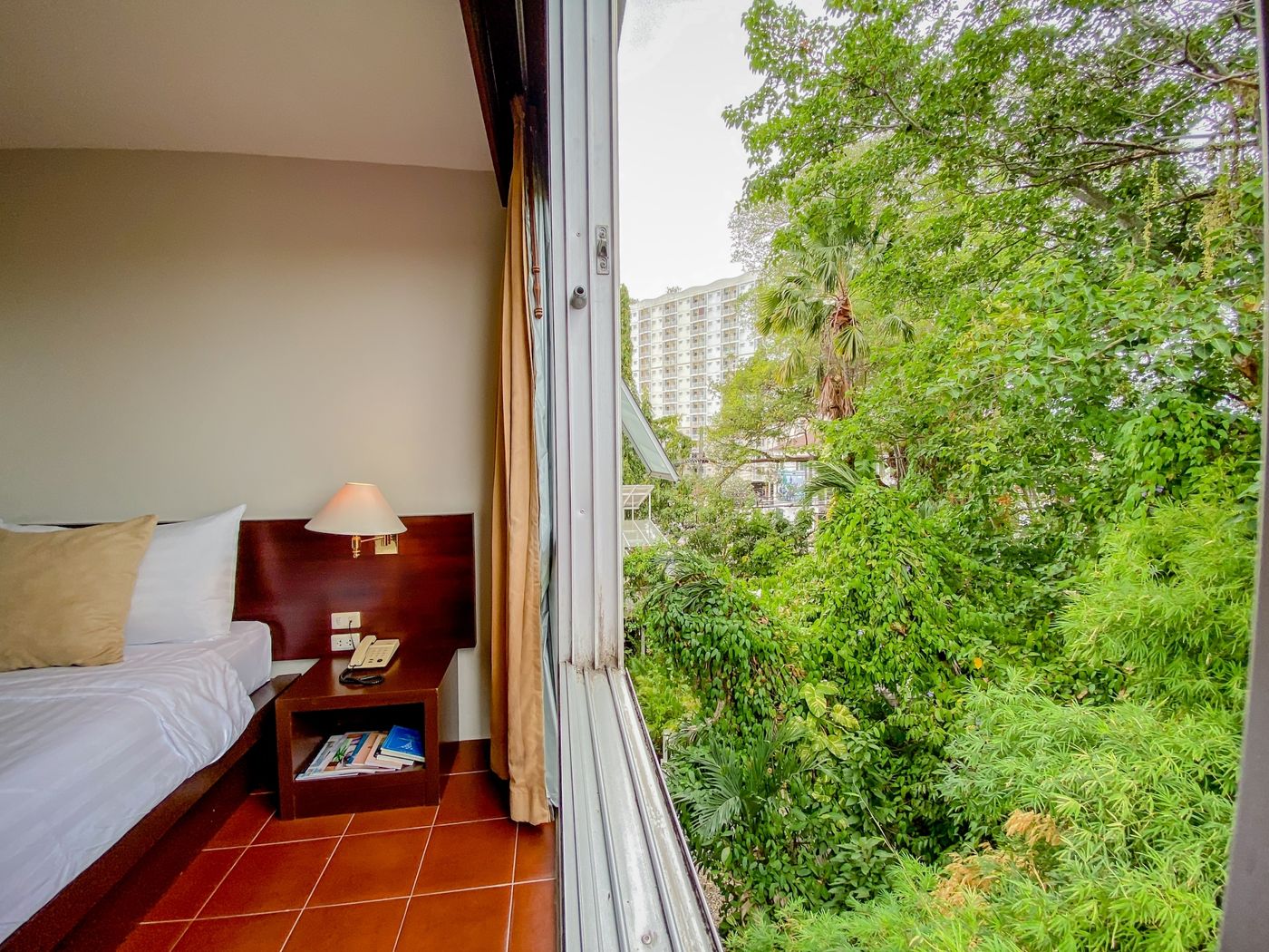 Sino-House-Phuket-Hotel-Room-15