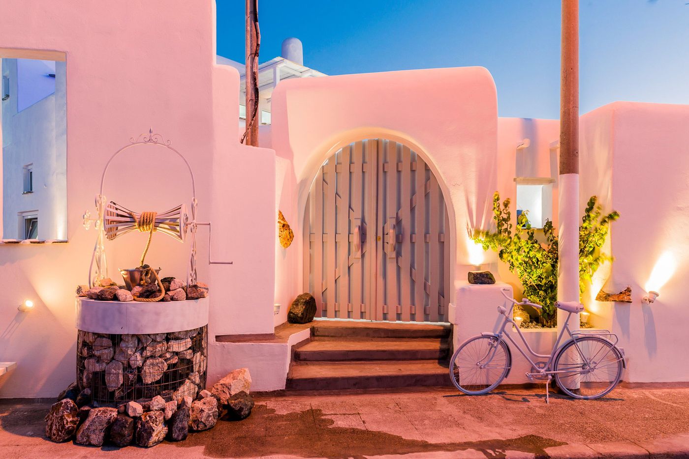 Kouros-Exclusive-General-view-14