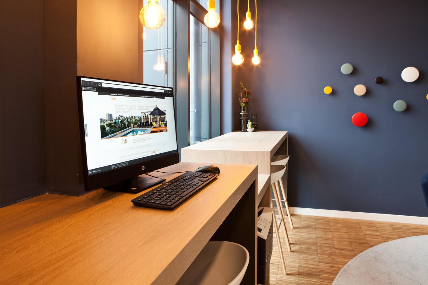 Holiday-Inn-Express-Munich---Olympiapark-Restaurant-27