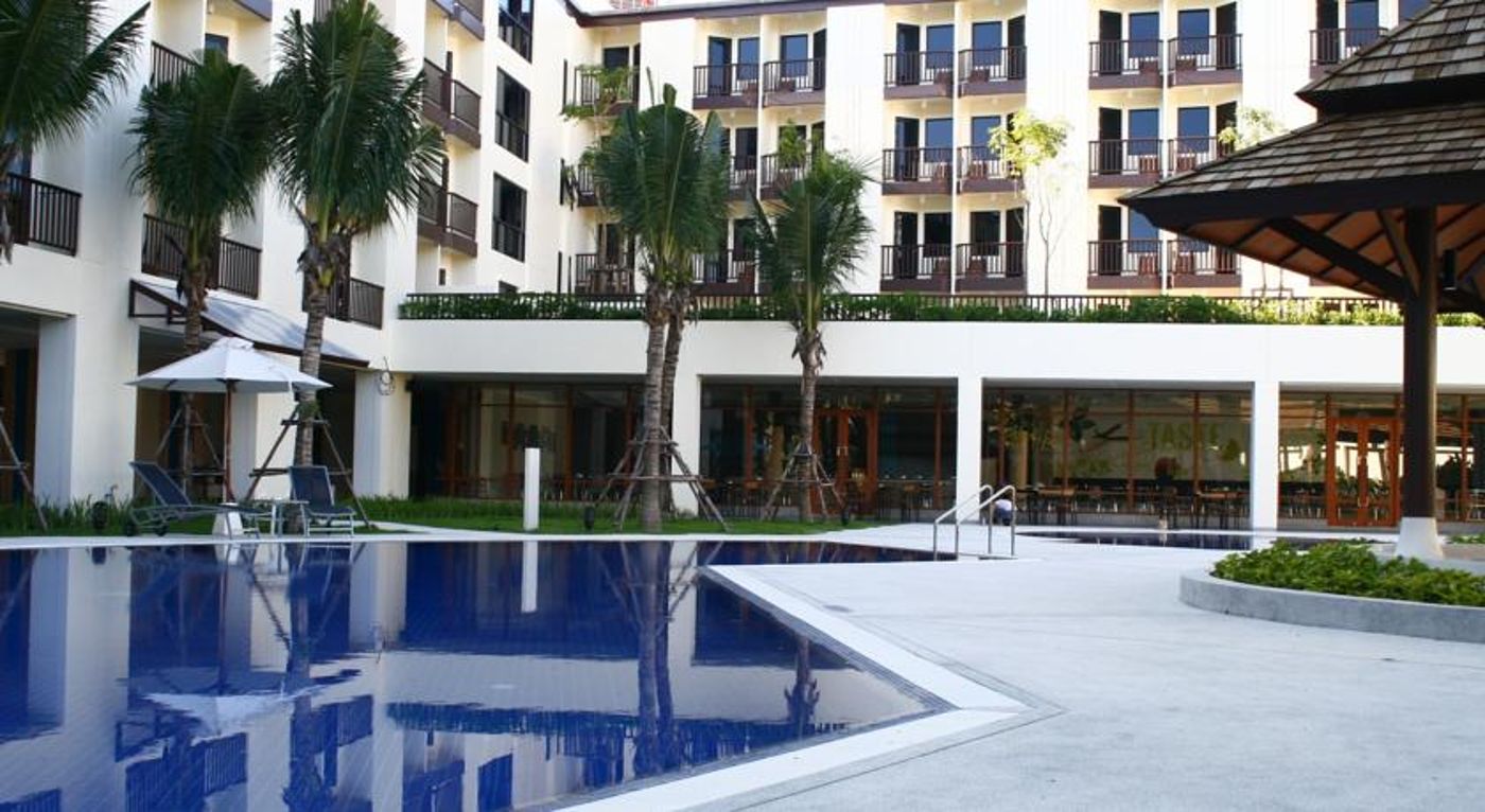 ibis-Phuket-Kata-Pool-7