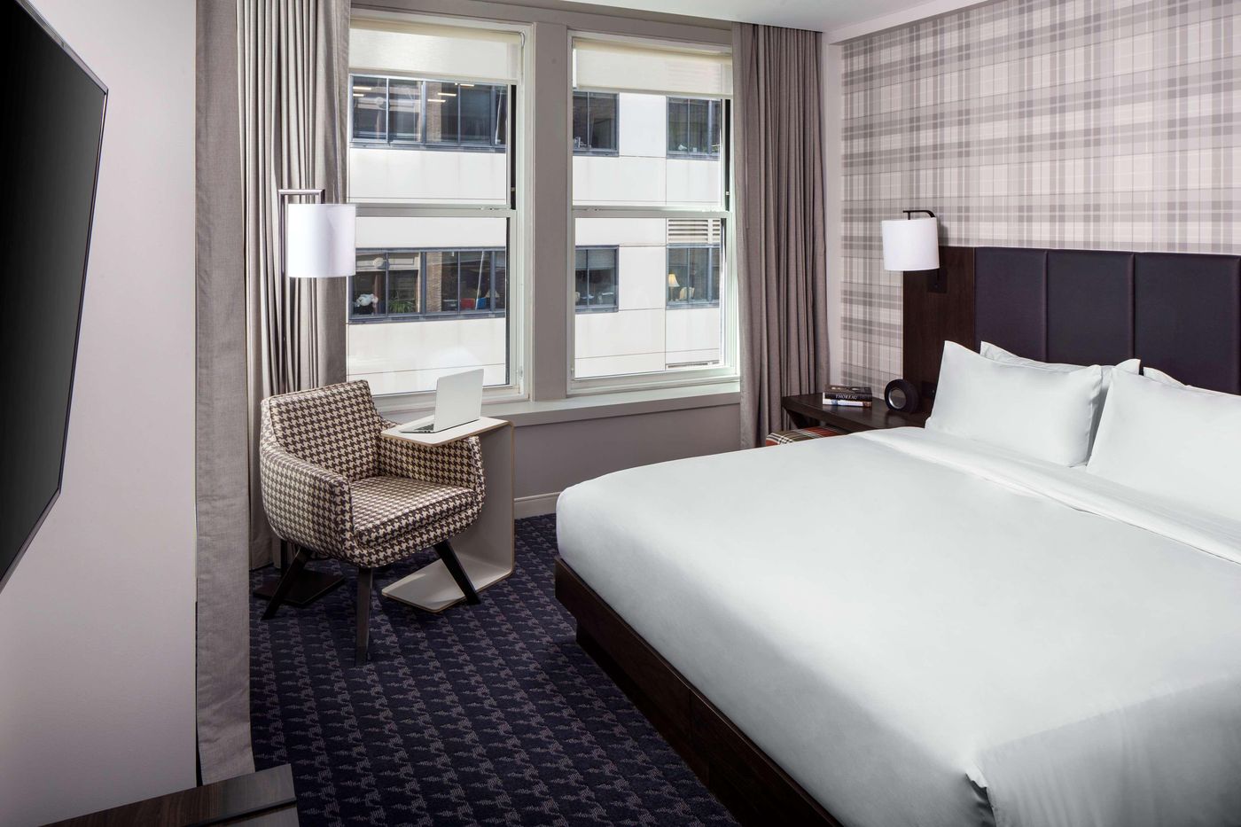 Hyatt-Centric-Faneuil-Hall-Boston-Room-13