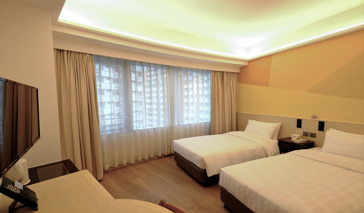 South-Pacific-Hotel-Room-16