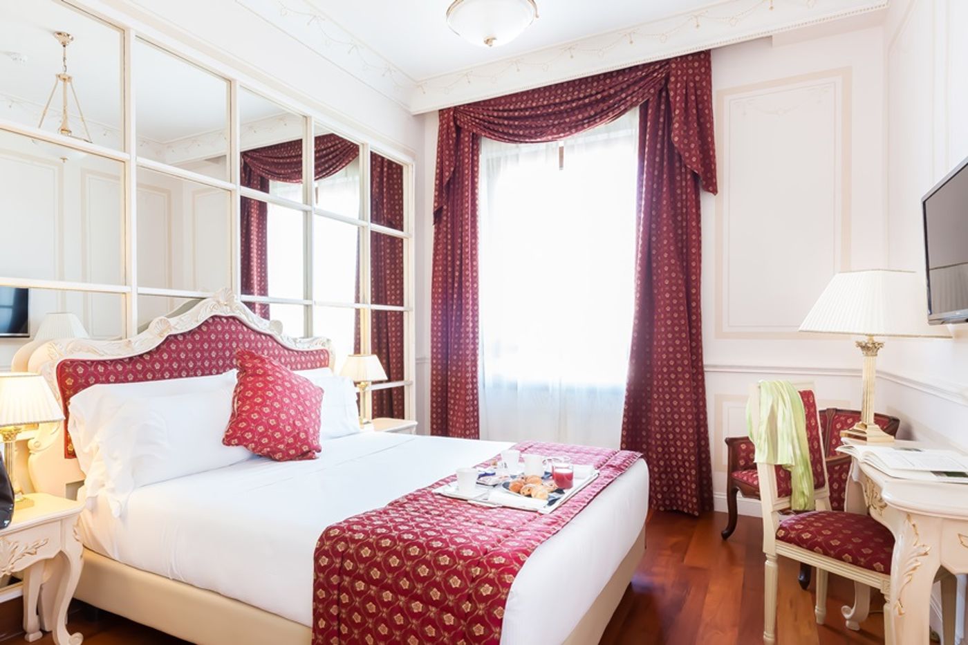 Radisson-Blu-Ghr-Hotel-Rome-General-view-35