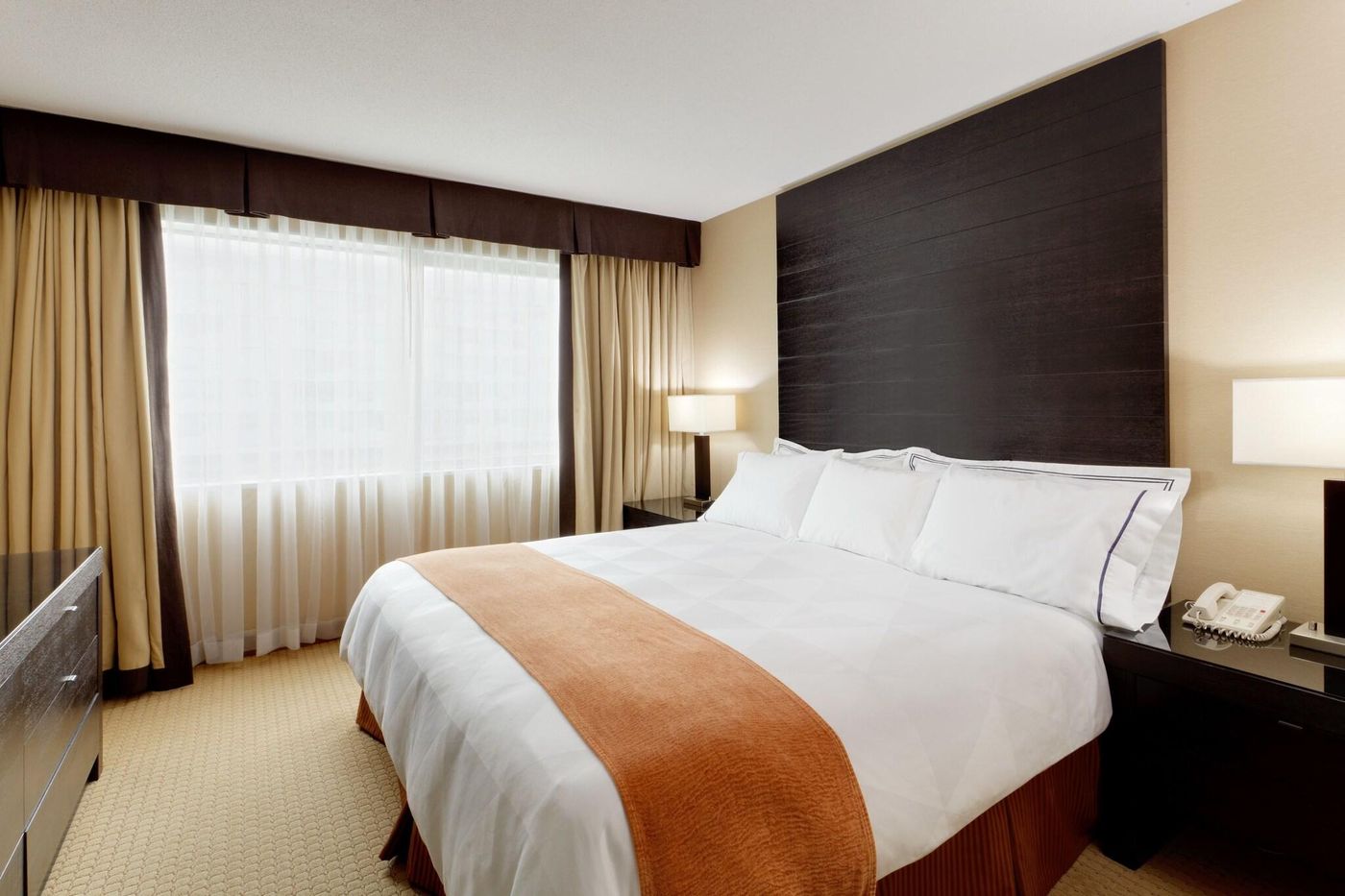 Radisson-Hotel-Vancouver-Airport-Room-22
