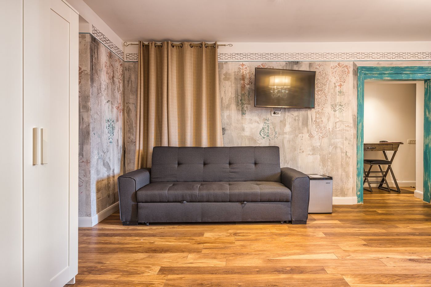 Plaza-Marchi-Old-Town---Quaint---Elegant-Hotels-Room-56