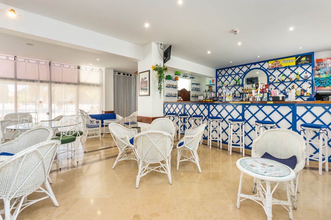 Janelas-do-Mar-Bar-48