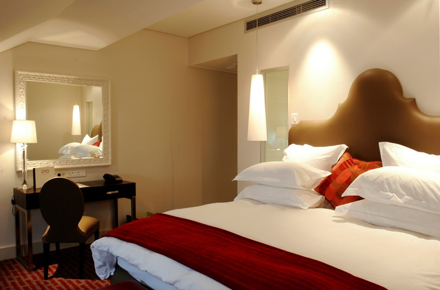 Victoria---Alfred-Hotel-by-Newmark-Room-33