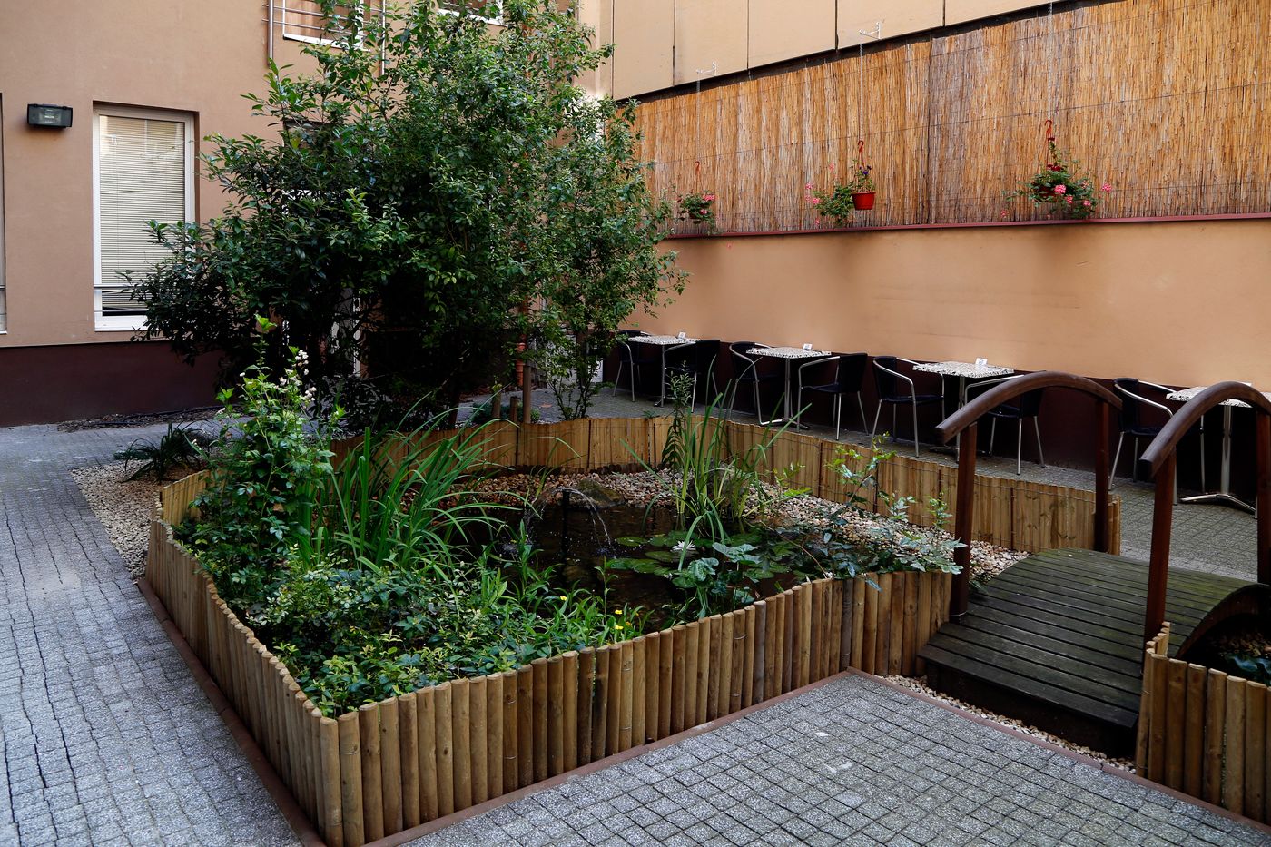 Six-Inn-Hotel-General-view-8