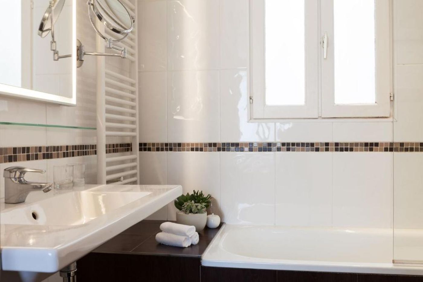 Hotel-Acropole-Room-25