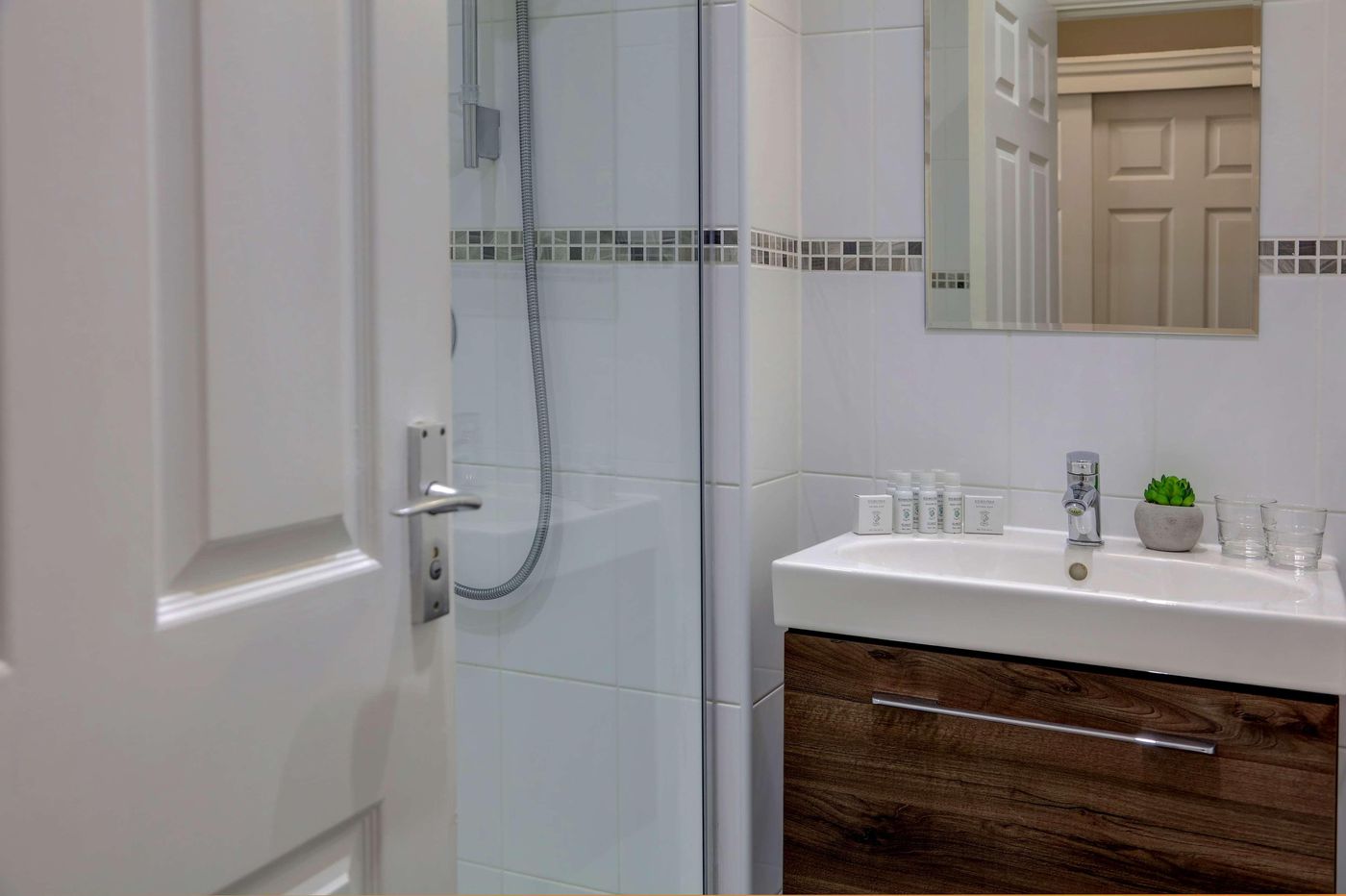 The-Monterey-Hotel--Sure-Hotel-Collection-by-Best-Room-36