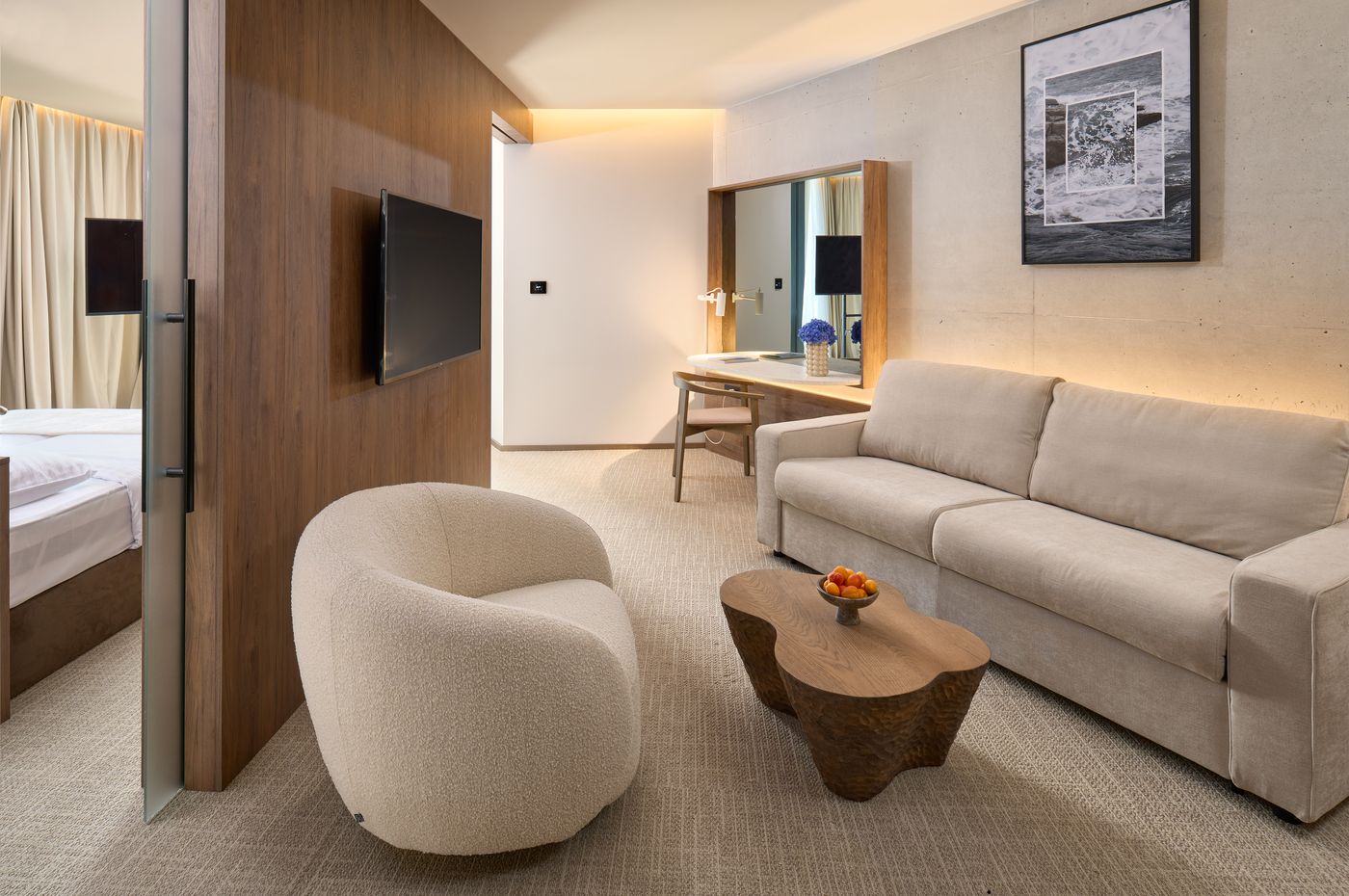 Grand-Hotel-View-Room-30