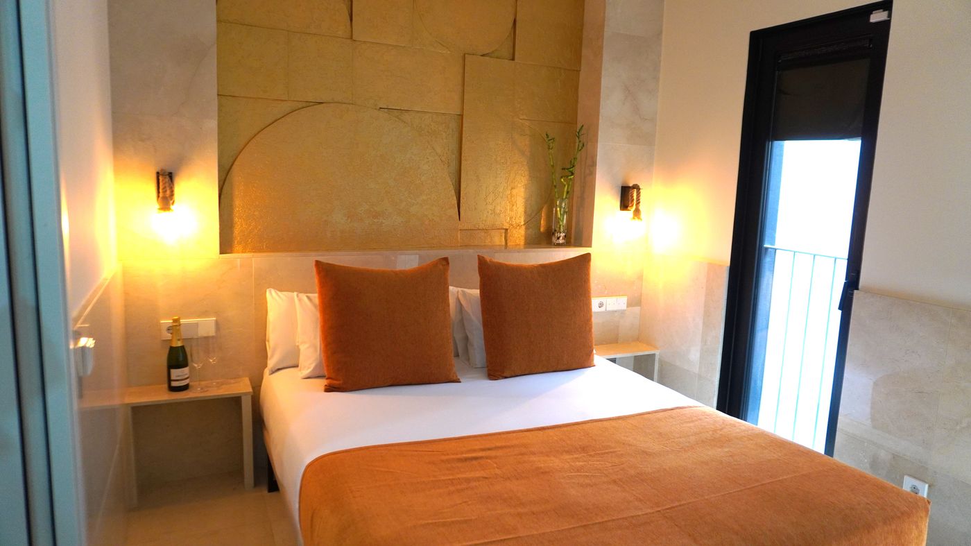 Cosmo Apartments Rambla de Catalunya-Spain-Barcelona-Room-5