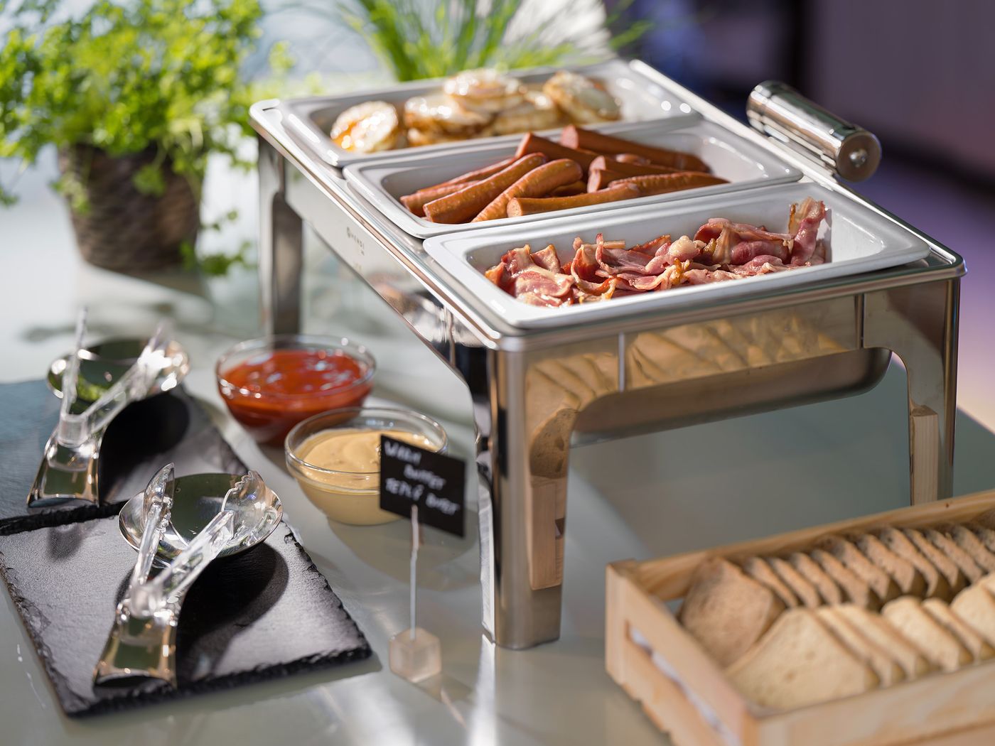 Michael-Restaurant-26