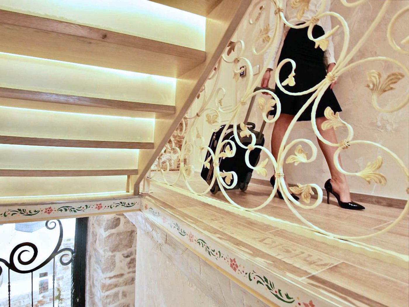 Heritage-Palace-Varos---Quaint---Elegant-Hotels-Bar-54