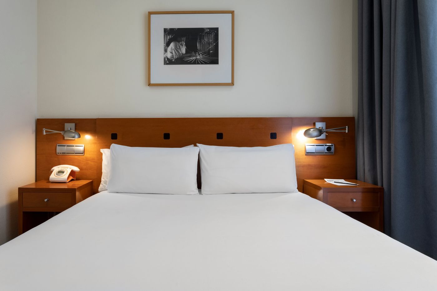 Petit-Palace-Cliper-Gran-V--a-Room-16