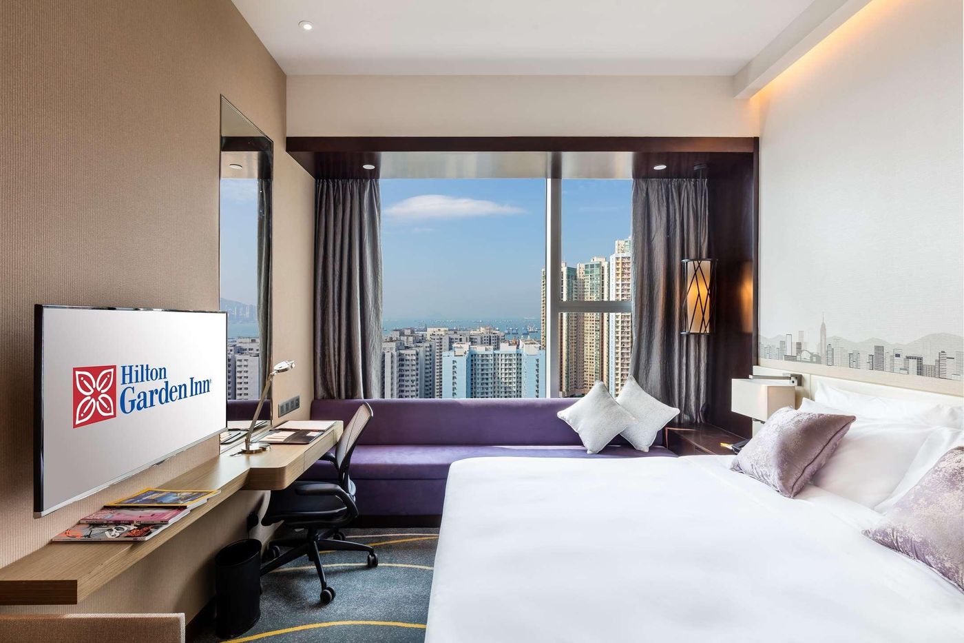 Hilton-Garden-Inn-Hong-Kong-Mongkok-Room-10