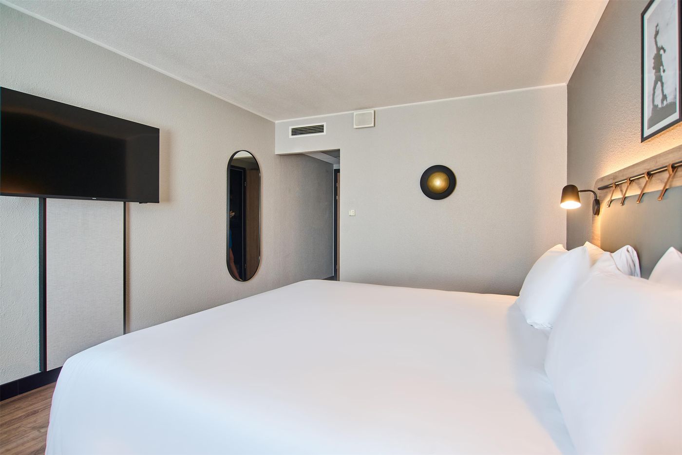 Campanile-Krakow-Old-Town-Room-39