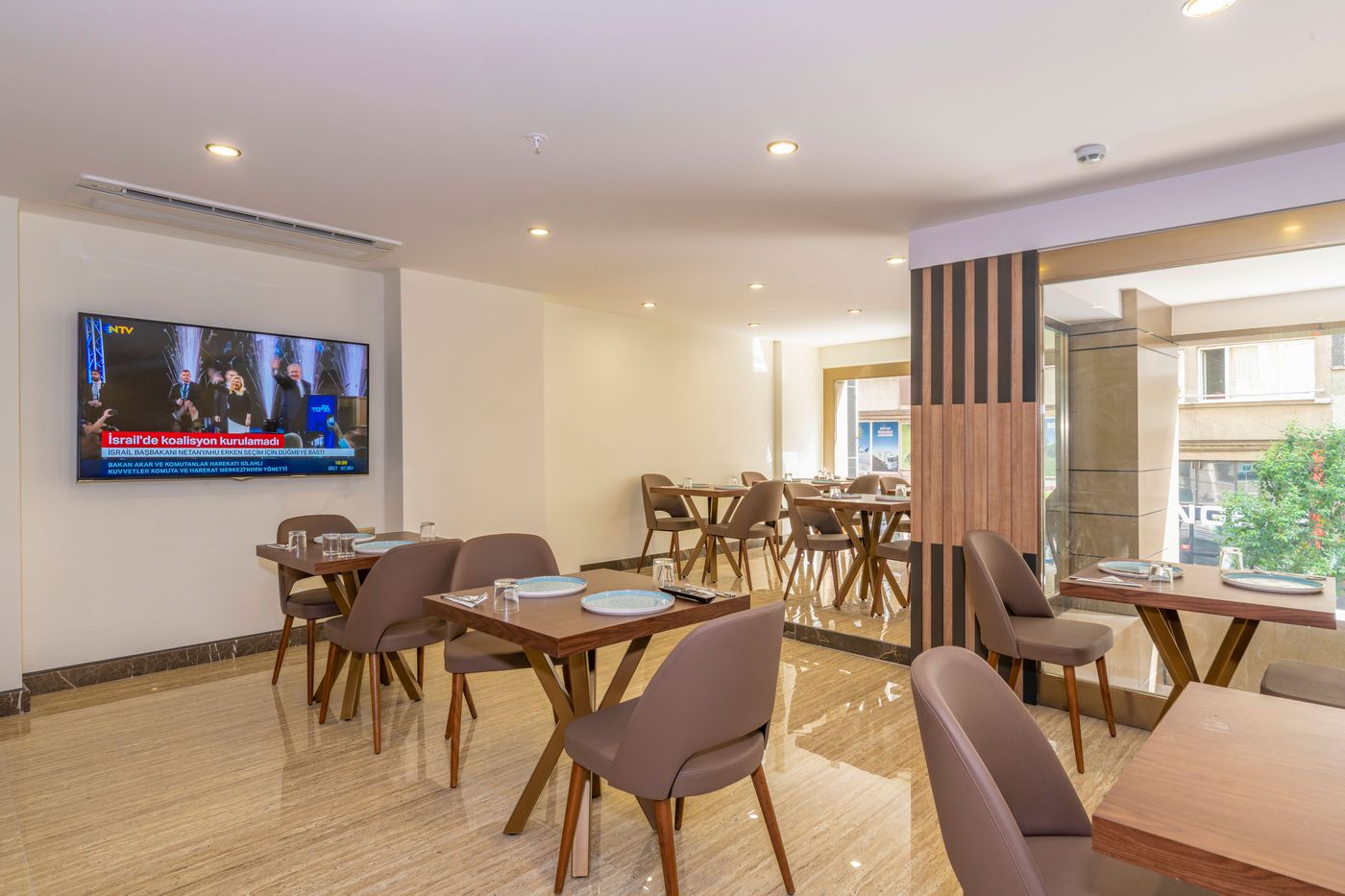 38-Hotel-Restaurant-27